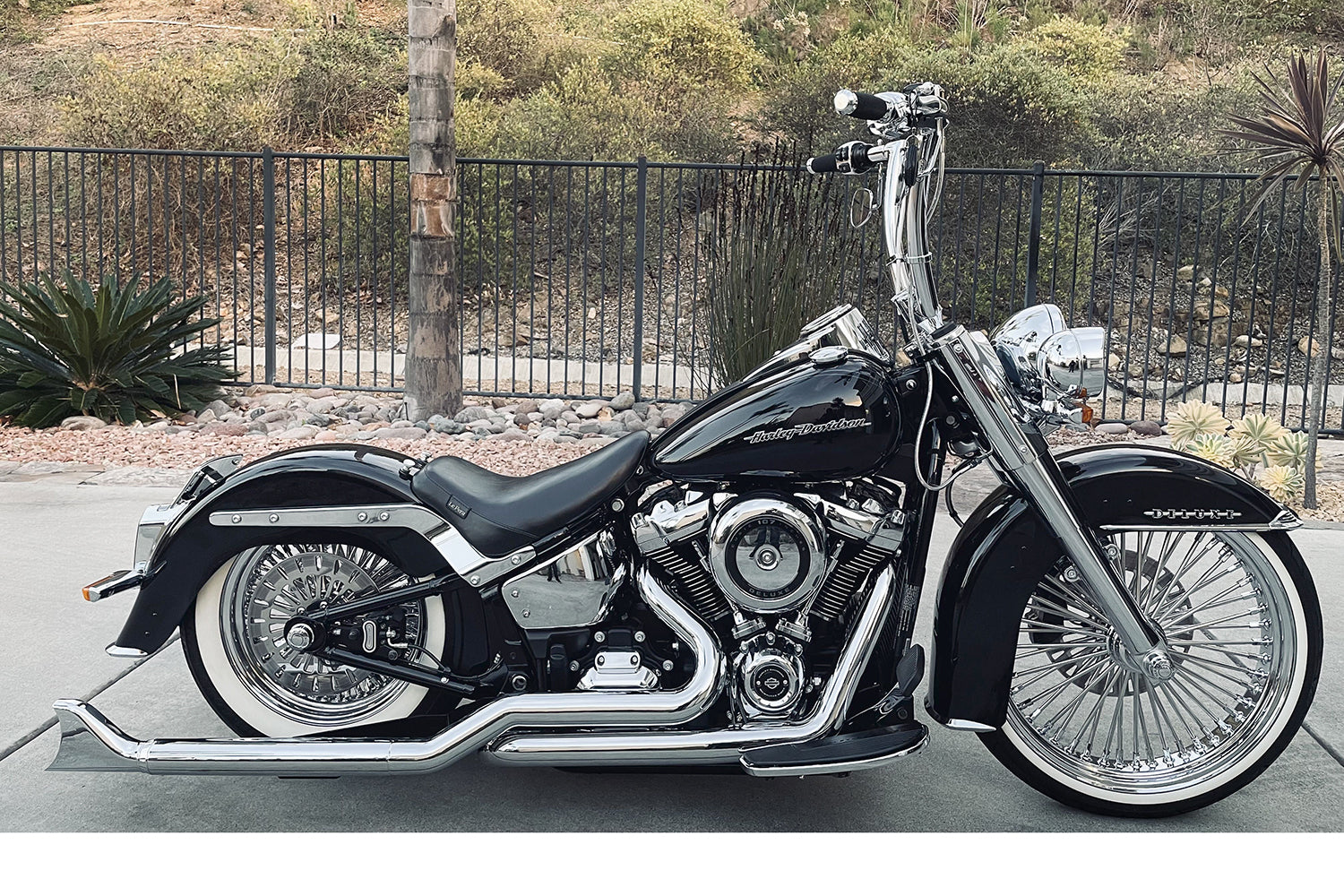 HARLEY M8 SOFTAIL 2.5" TUCK & UNDER TRUE DUALS FULL SYSTEM 2018-PRESENT BUNDLE *NOT FOR WIDE TIRE BIKES