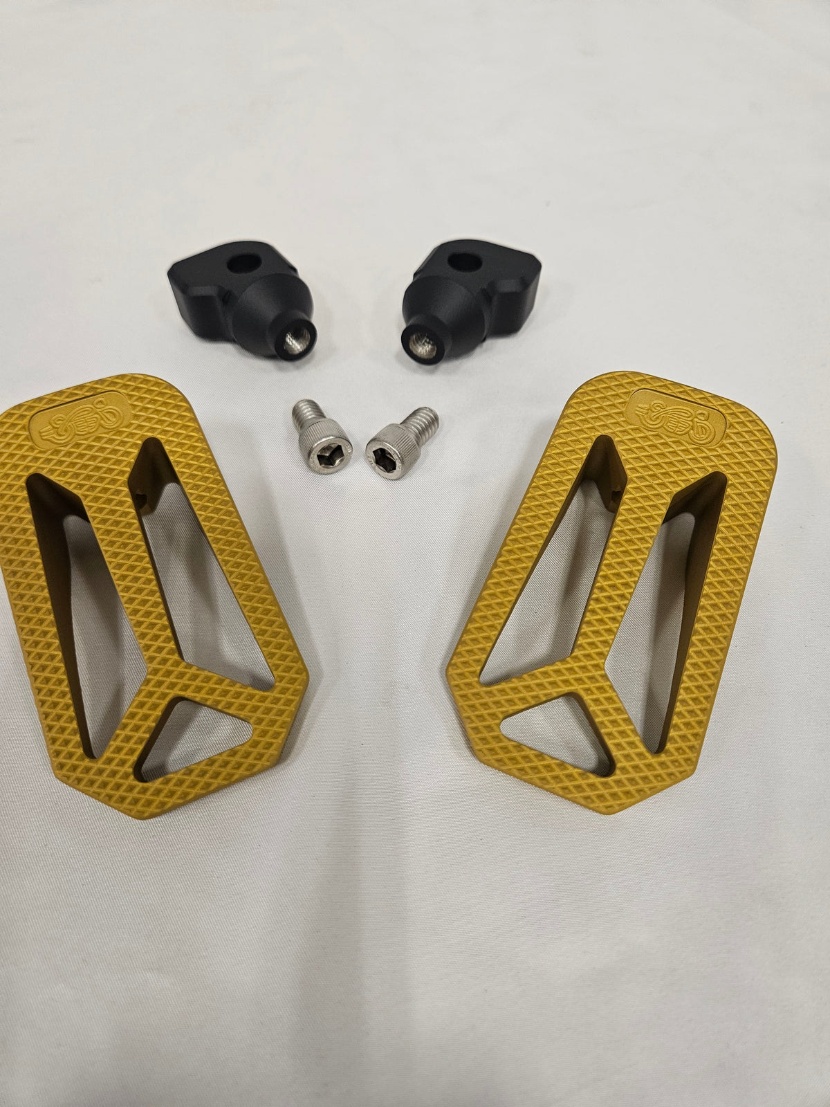 Pistol Grip Pegs