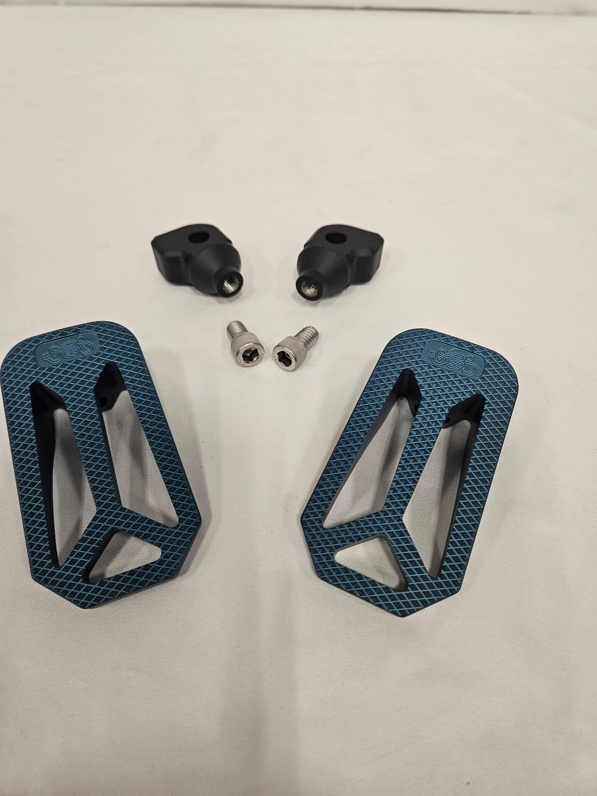 Pistol Grip Pegs