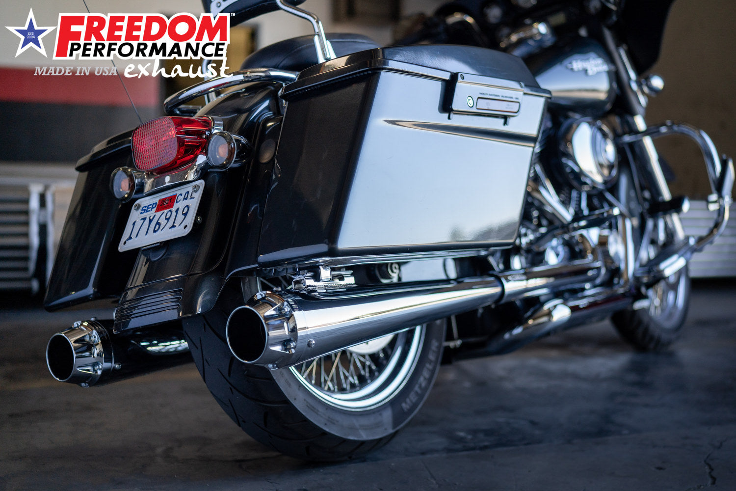HARLEY TOURING AMERICAN OUTLAW & COMBAT FLUTED 4.5" MEGAPHONE SLIP-ONS BUNDLE