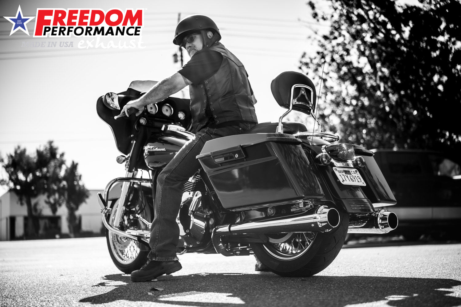 HARLEY TOURING AMERICAN OUTLAW & COMBAT FLUTED 4.5" MEGAPHONE SLIP-ONS BUNDLE