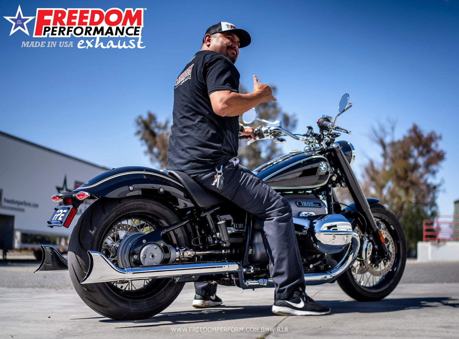BMW R 18 2.5" SHARKTAIL SLIP-ONS (