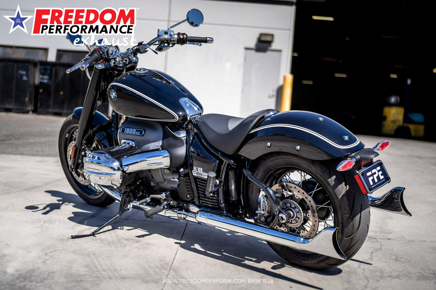 BMW R 18 2.5" SHARKTAIL SLIP-ONS (